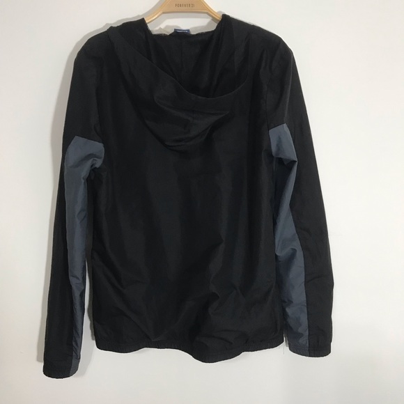 Reebok Windbreaker - Picture 6 of 6